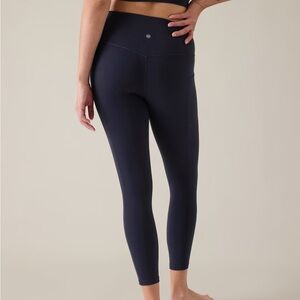 Athleta Salutation Stash Leggings